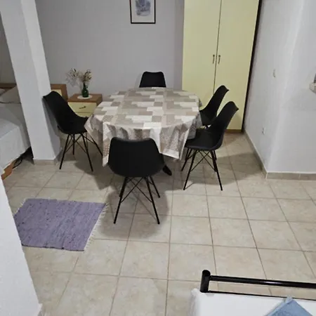 Apartments Hugo Malinska Zimmer foto